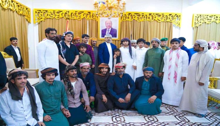 الزُبيدي يلتقي اتحاد شباب الغد بالمهرة ويشيد بدوره في خدمة المجتمع