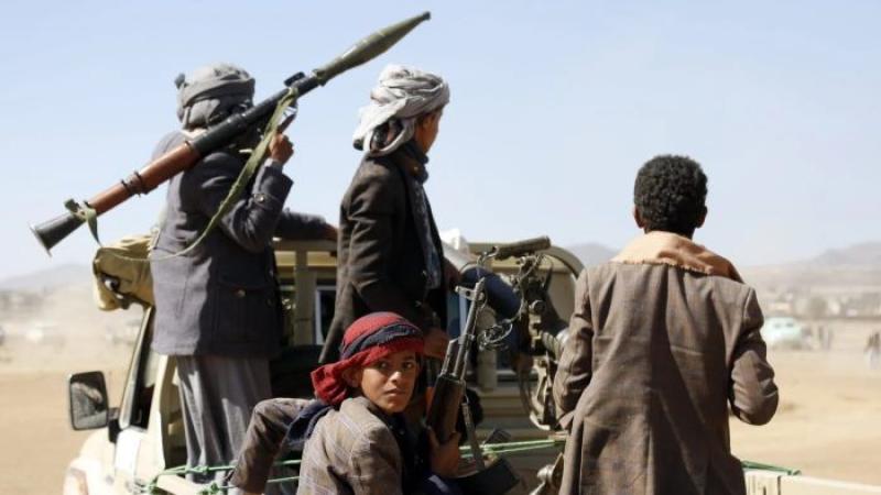 عملية بطولية.. كمين قبلي مُحكم يودي بحياة قيادي حوثي كبير وإحراق سيارته (الاسم)
